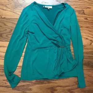 Jennifer Lopez shirt